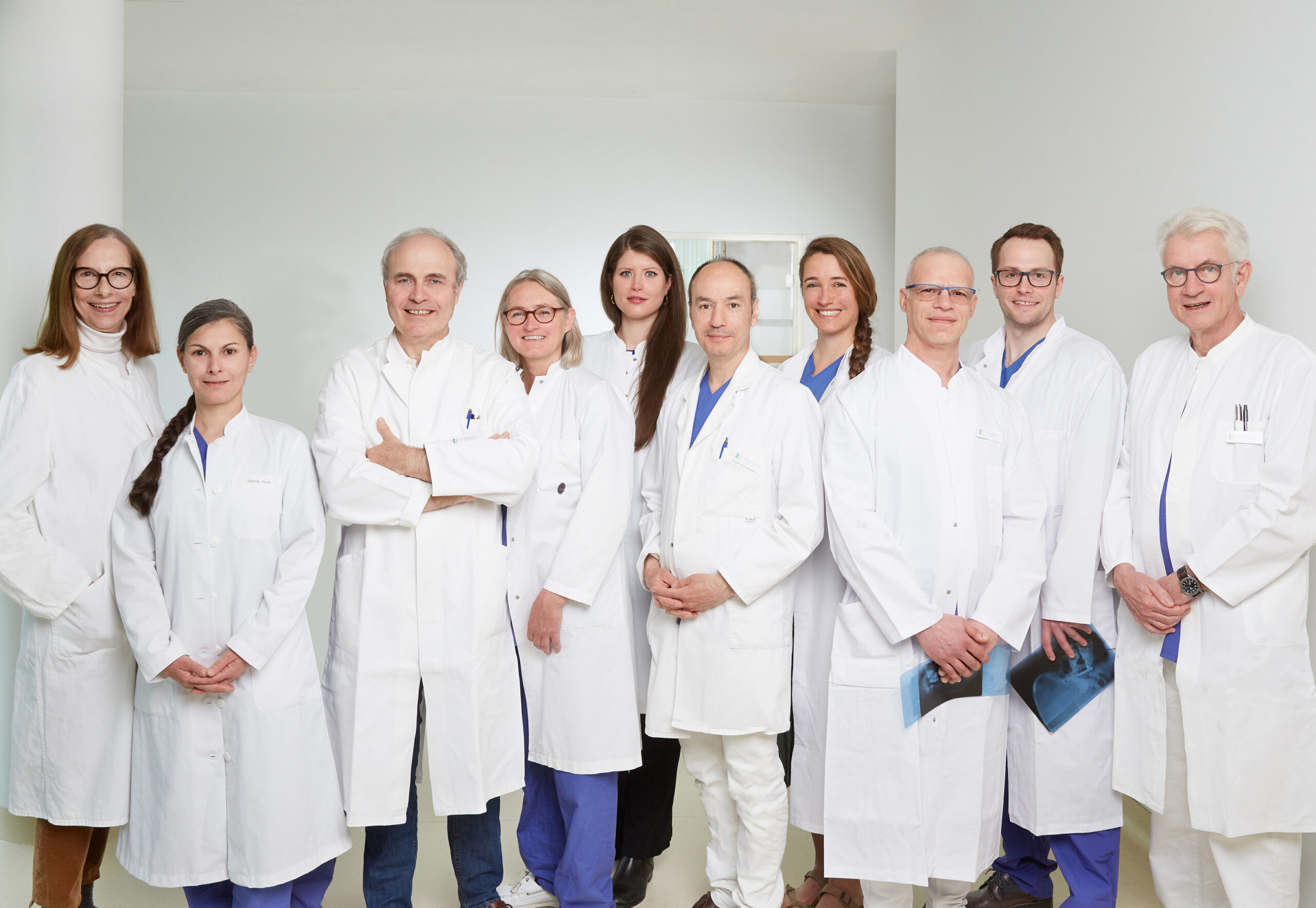 Implantologie-Aesthetik-Mund-Kiefer-Gesicht-Bremen-Aerzteteam-1